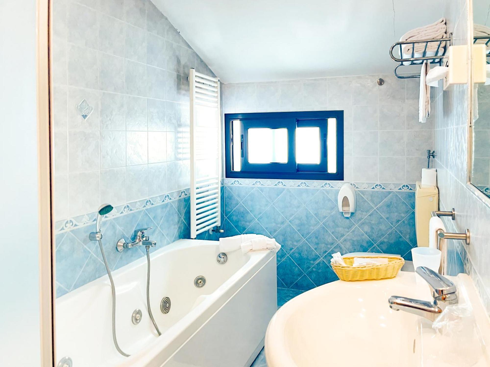 Hotel Bolognese Μπελάρια-Ιτζέα Μαρίνα Εξωτερικό φωτογραφία