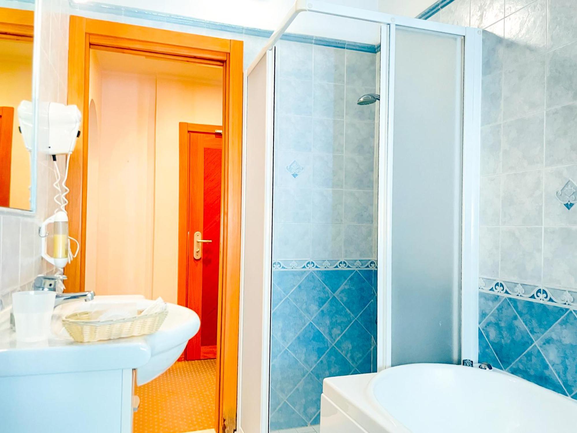 Hotel Bolognese Μπελάρια-Ιτζέα Μαρίνα Εξωτερικό φωτογραφία