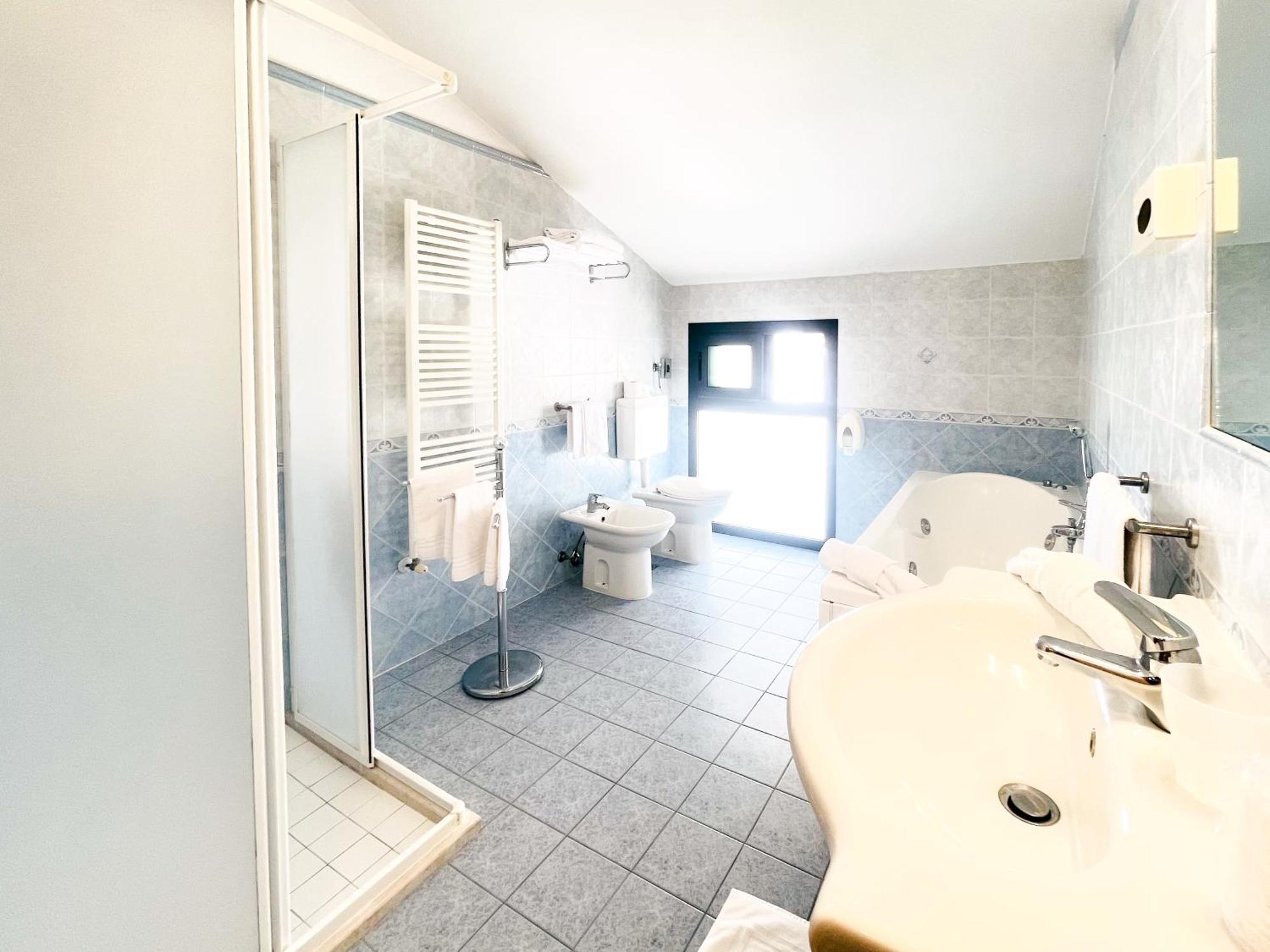 Hotel Bolognese Μπελάρια-Ιτζέα Μαρίνα Εξωτερικό φωτογραφία
